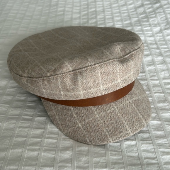 Gigi Pip James Felt Fisherman Baker Boy Cap Beige - Picture 2 of 7